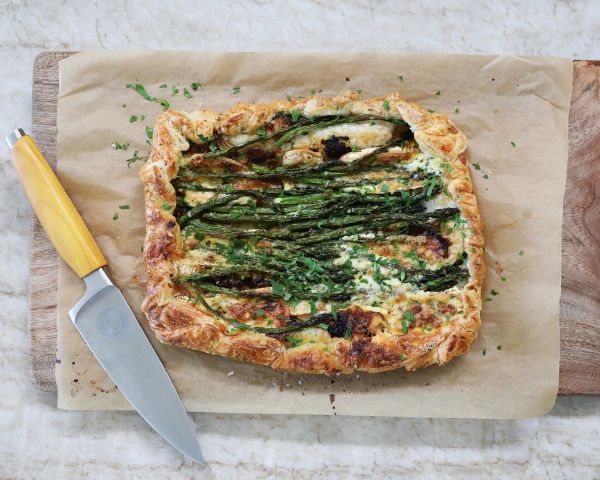Leek, Brie & Asparagus Galette